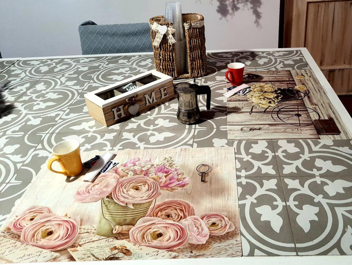 Shabby Chic Rooms Con Cucina E Giardino Privato Pomarico Exterior foto