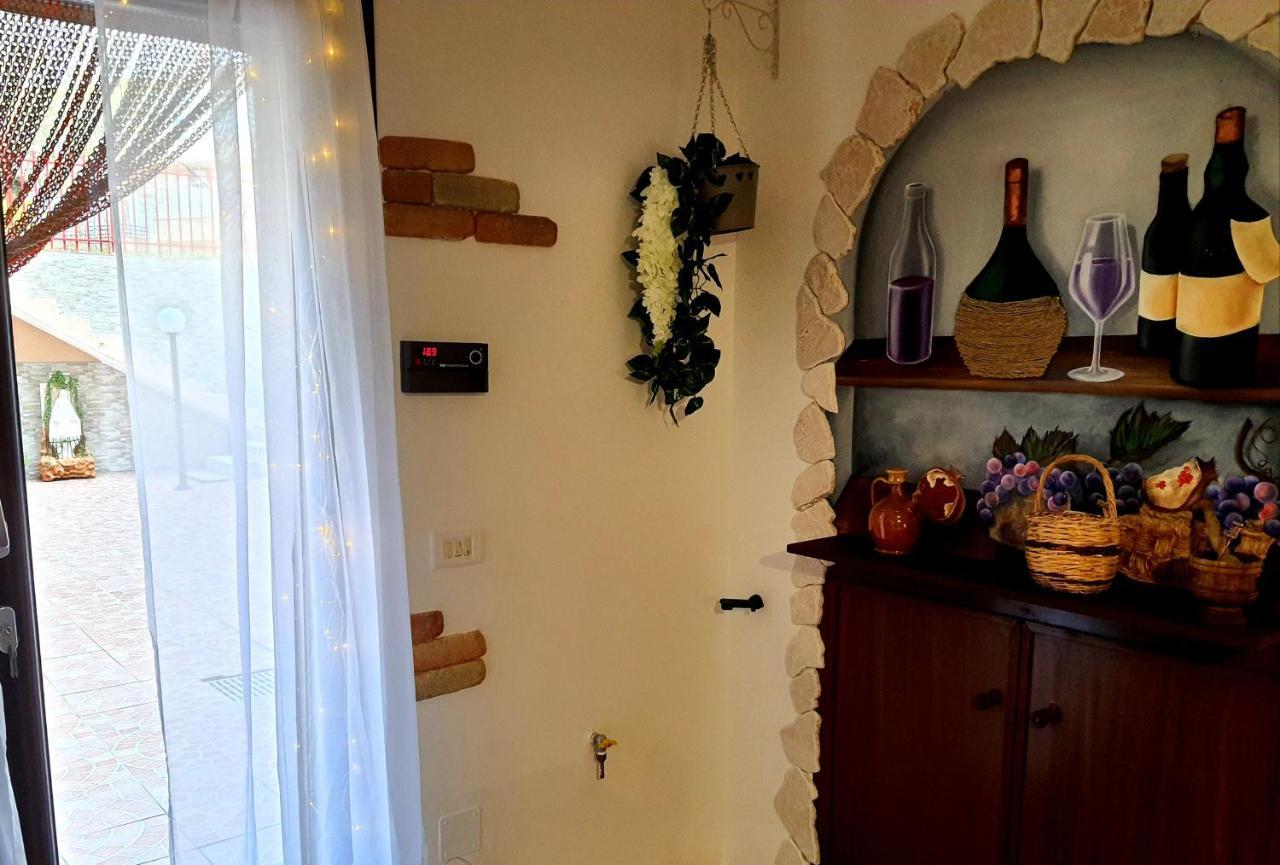 Shabby Chic Rooms Con Cucina E Giardino Privato Pomarico Exterior foto