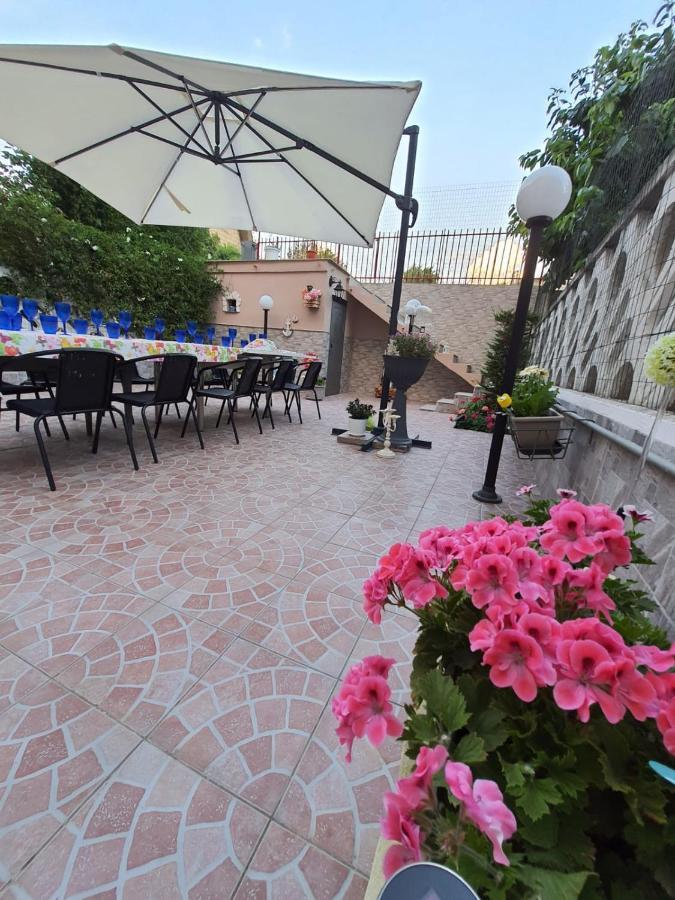 Shabby Chic Rooms Con Cucina E Giardino Privato Pomarico Exterior foto
