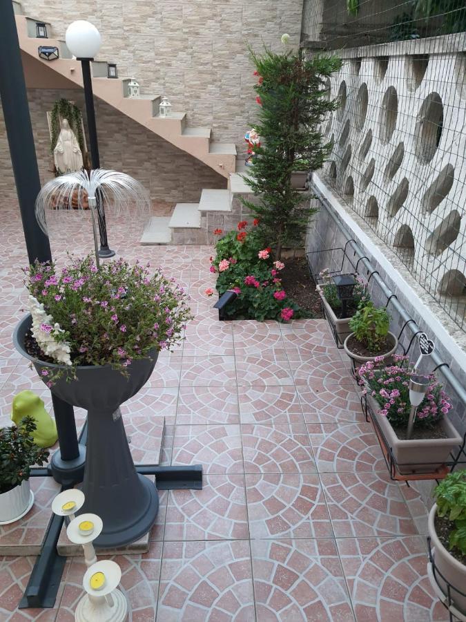 Shabby Chic Rooms Con Cucina E Giardino Privato Pomarico Exterior foto